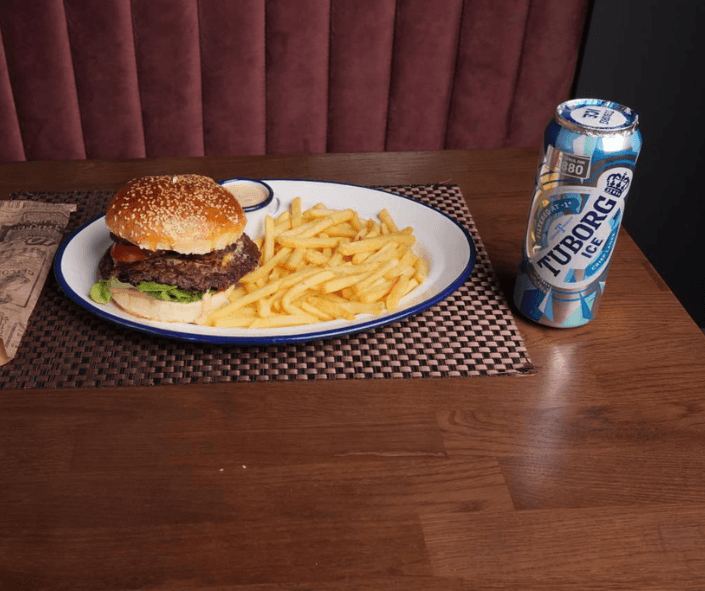 Meniu Complet Smashed Nevada + 1 Doză Tuborg ICE